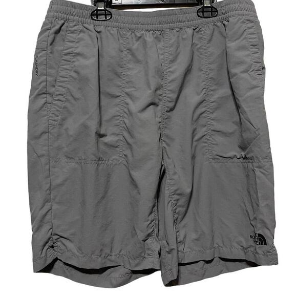 Men's Gray The North Face Nylon Lightweight‎ Shorts - Picture 1 of 6